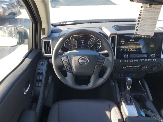 2025 Nissan Frontier Crew Cab SV photo 20