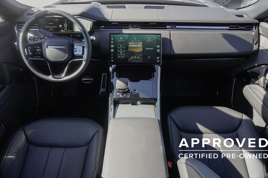 2025 Land Rover Range Rover Sport SE photo 6