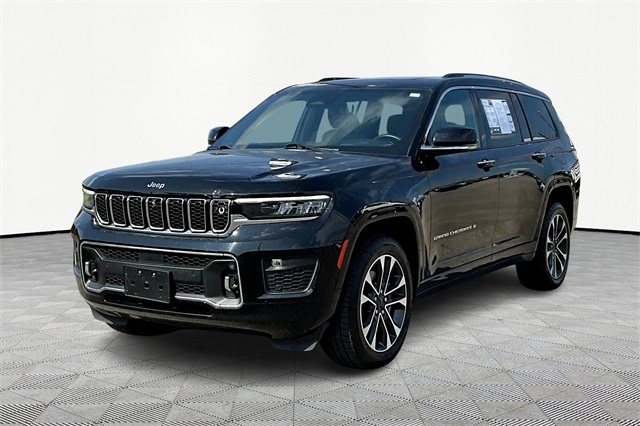 2021 Jeep Grand Cherokee Overland photo 3