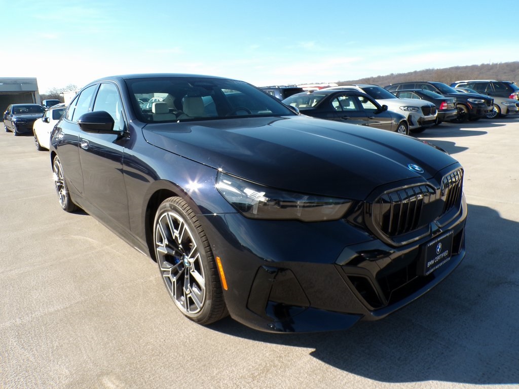 2025 BMW i5 M60's photo