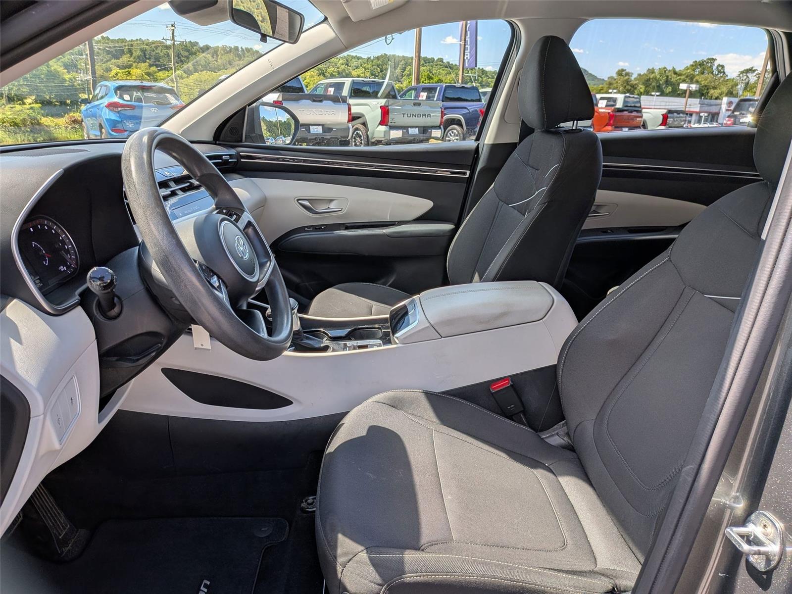 2022 Hyundai Tucson SE photo 14
