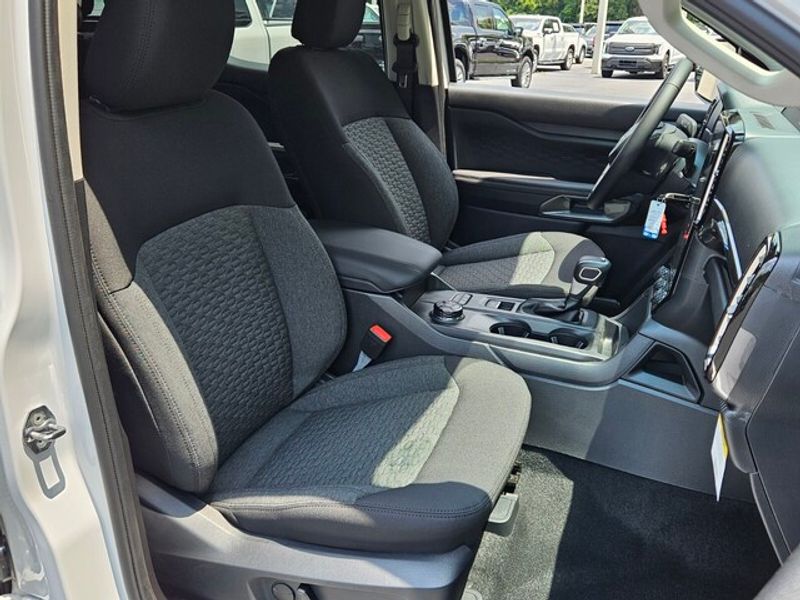 2025 Ford Ranger XLT photo 14