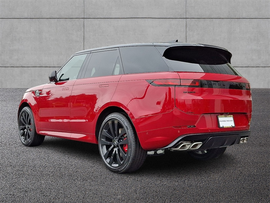 2025 Land Rover Range Rover Sport SE photo 2