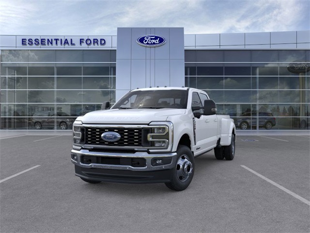 2026 Ford F-350 Lariat photo 2