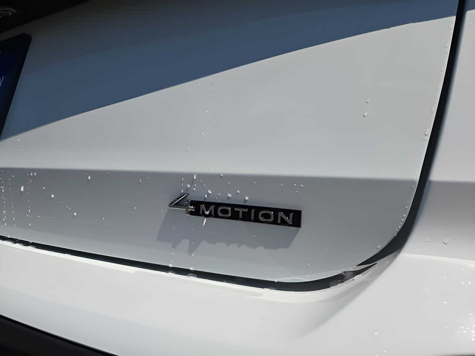 2025 Volkswagen Taos S photo 8