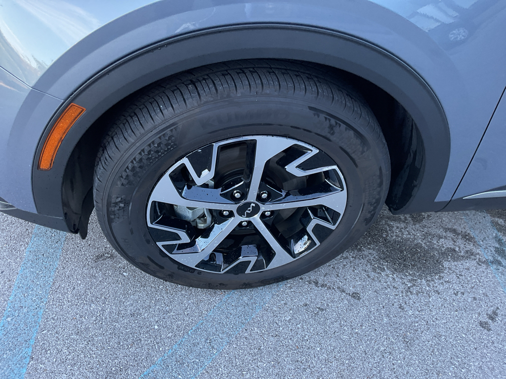 2024 Kia Sportage EX photo 4