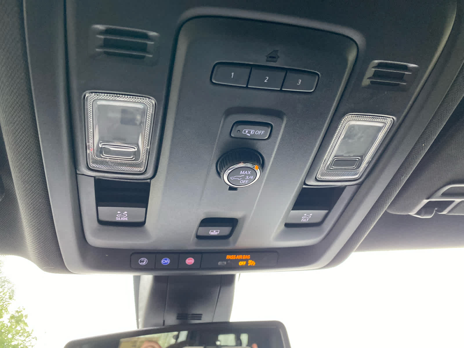 2021 Chevrolet Suburban RST photo 23