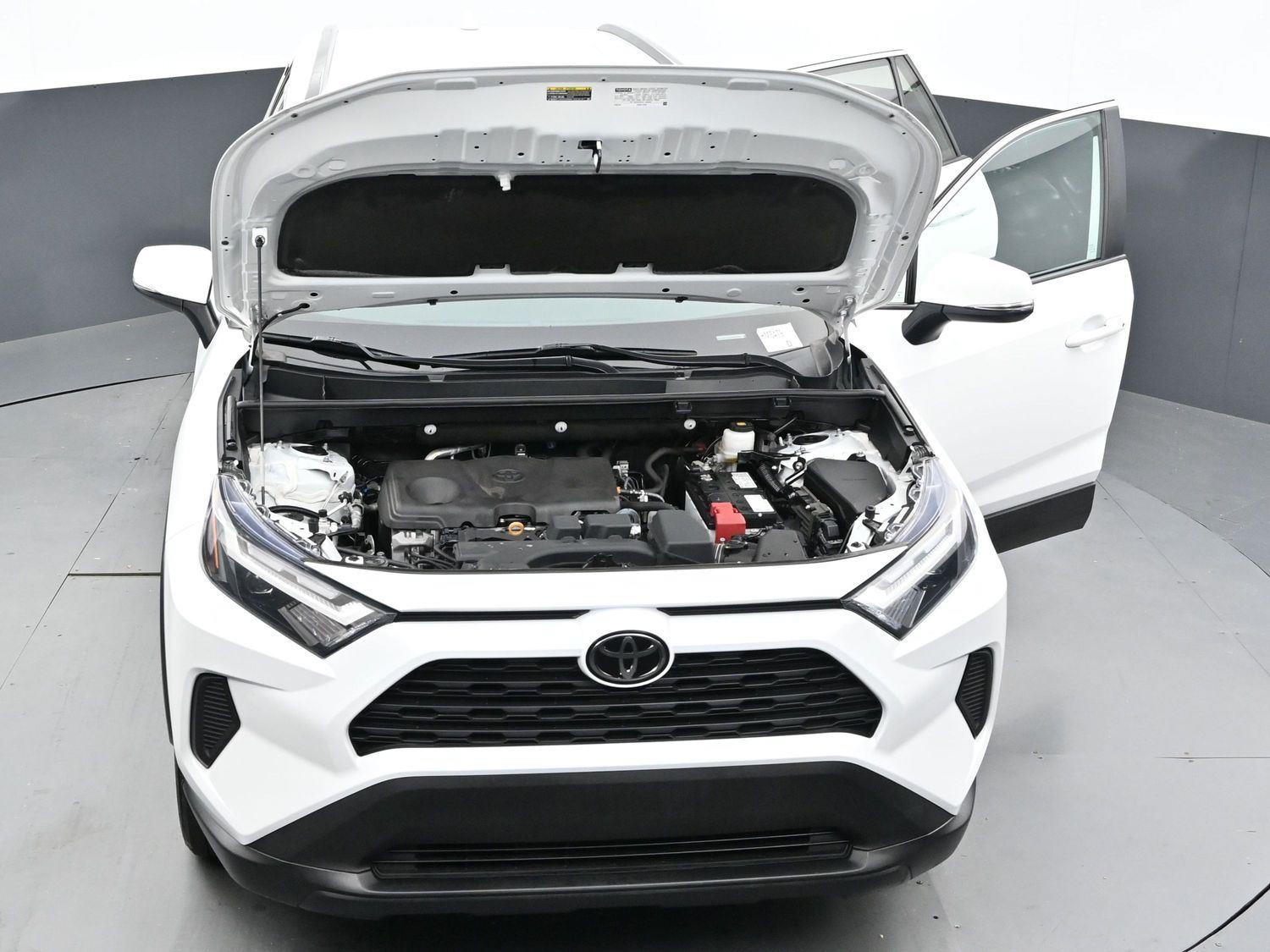 2023 Toyota RAV4 XLE photo 37