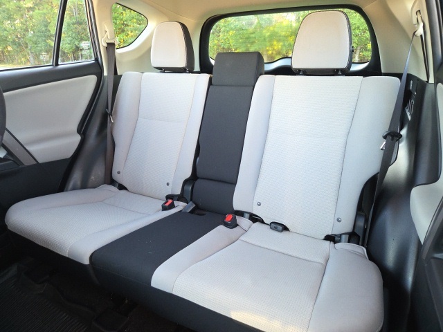 2018 Toyota RAV4 XLE photo 8