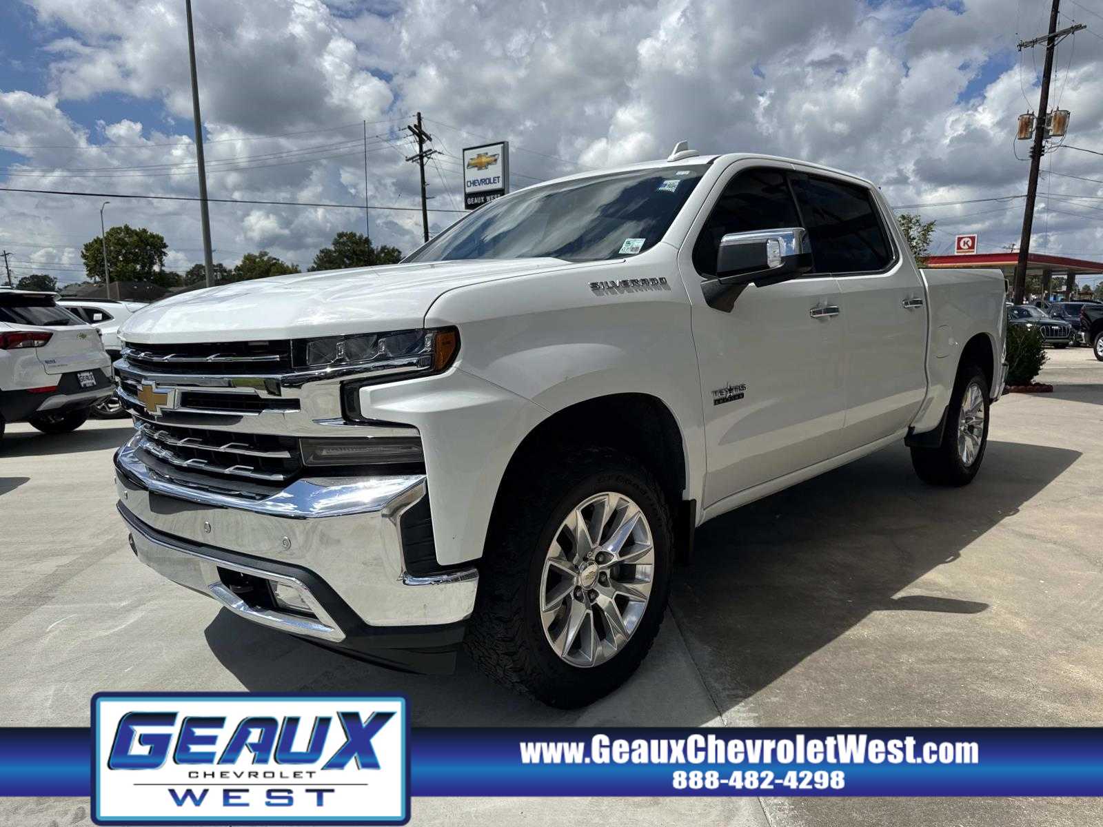 2019 Chevrolet Silverado 1500 LTZ photo 2