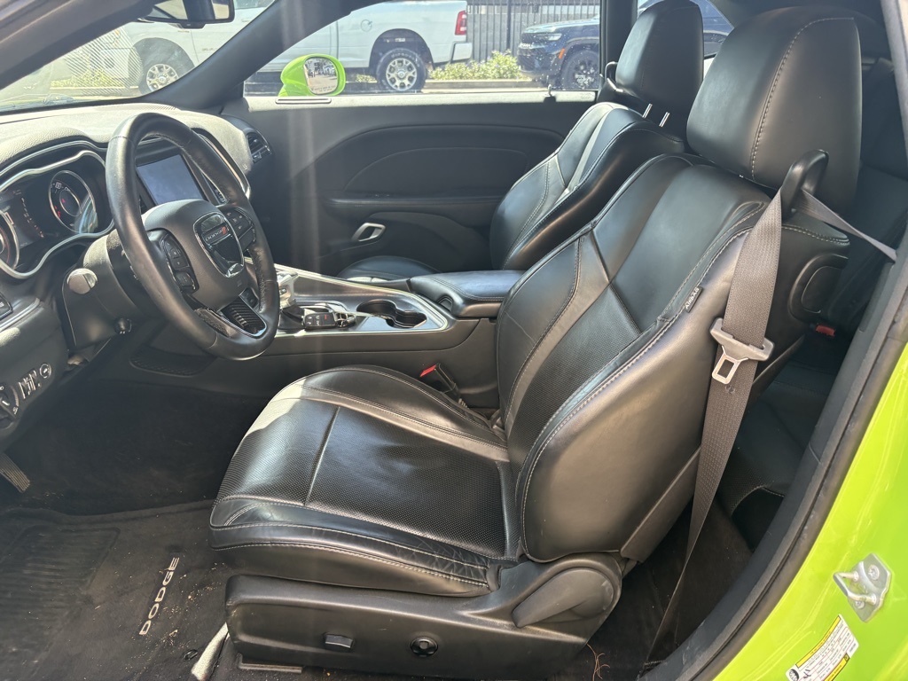 2015 Dodge Challenger SXT Plus photo 7