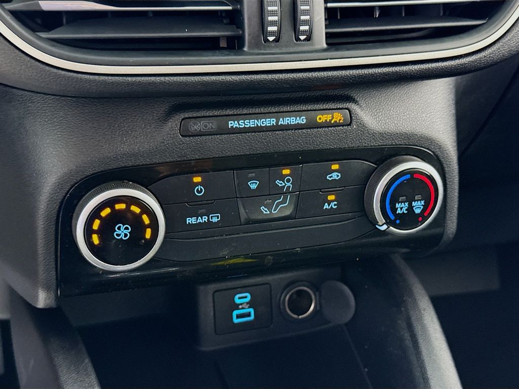 2021 Ford Escape SE photo 15