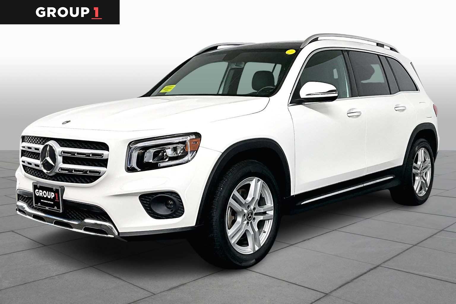 2023 Mercedes-Benz GLB Base's photo