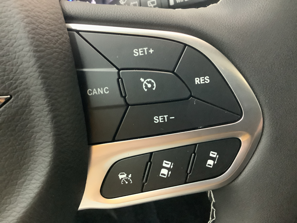2026 Chrysler Pacifica photo 18