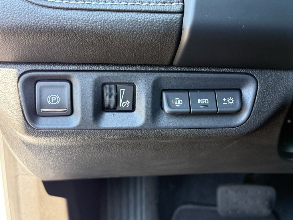 2023 Gmc Acadia SLT Elevation photo 5