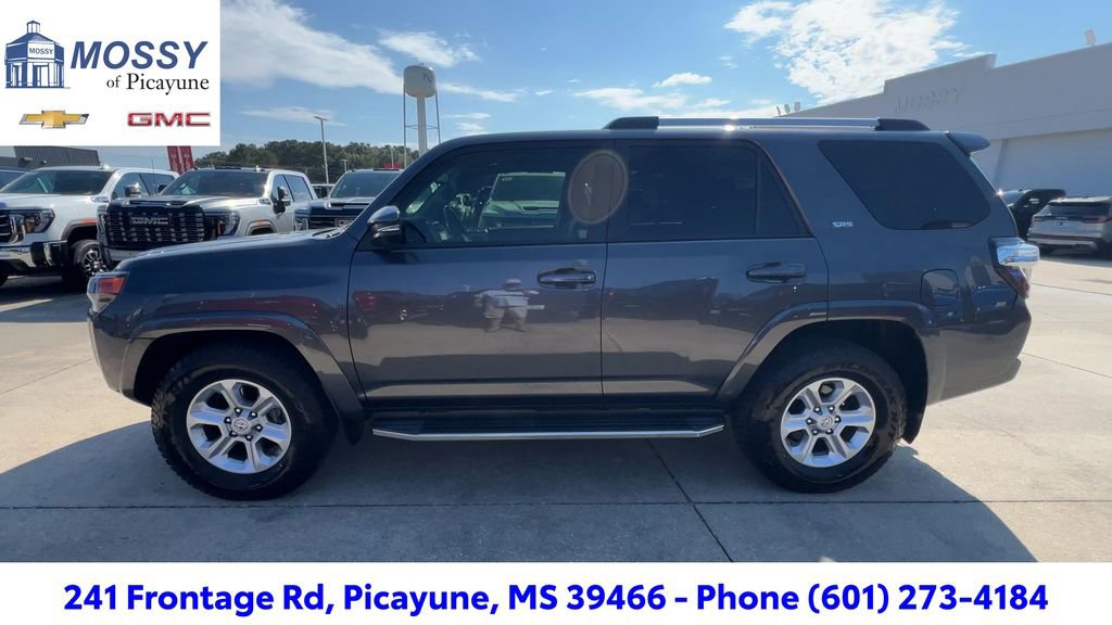 2021 Toyota 4Runner SR5 Premium photo 4