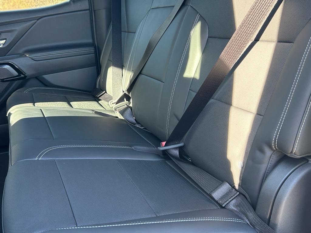 2025 Chevrolet Silverado EV LT photo 13