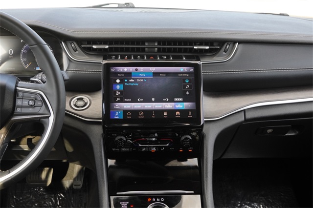 2023 Jeep Grand Cherokee Limited photo 13