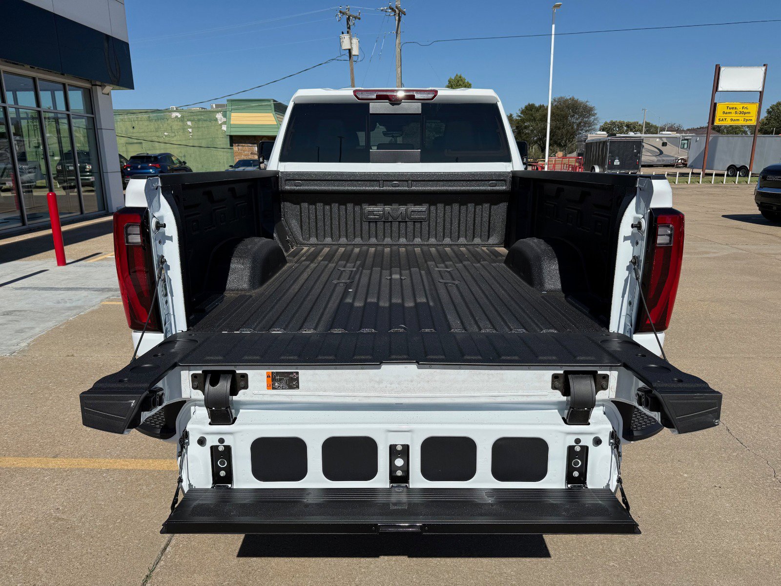 2026 Gmc Sierra 2500 HD Denali photo 4