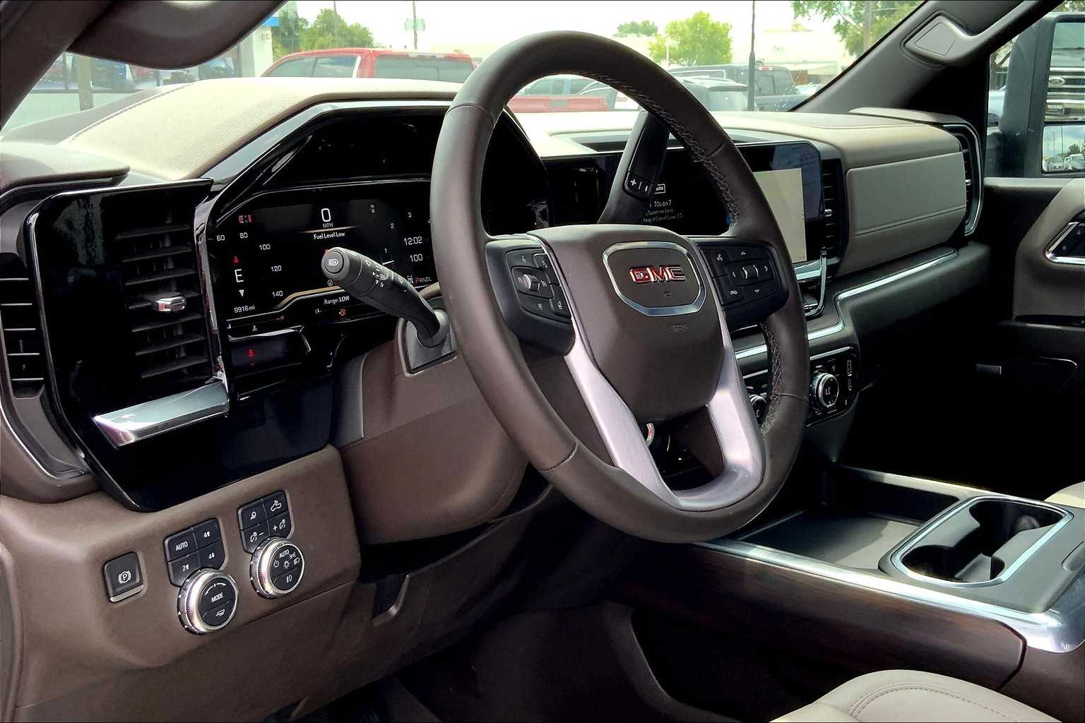 2024 Gmc Sierra HD SLT photo 16