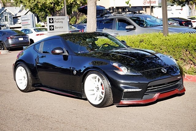 Used 2020 Black Nissan Nismo image 5