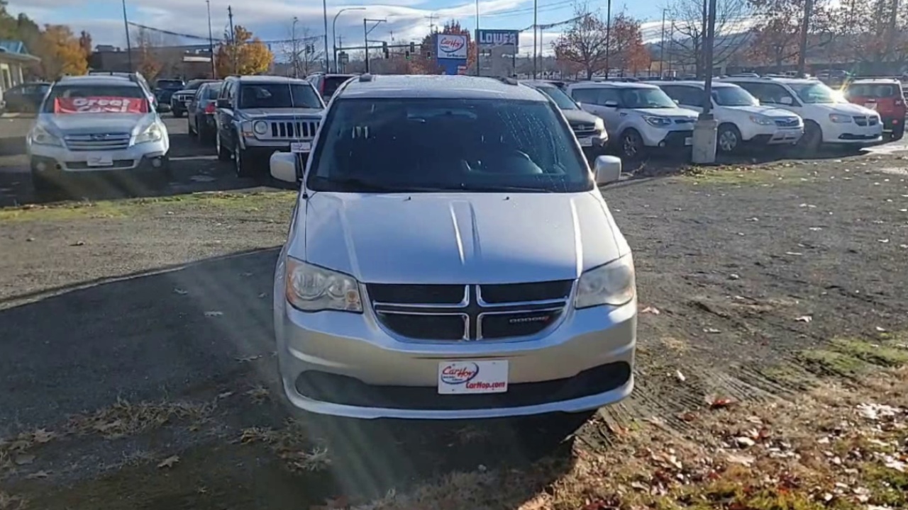 2012 Dodge Grand Caravan SXT photo 2