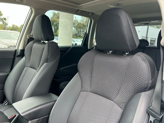 2023 Subaru Forester Premium photo 15