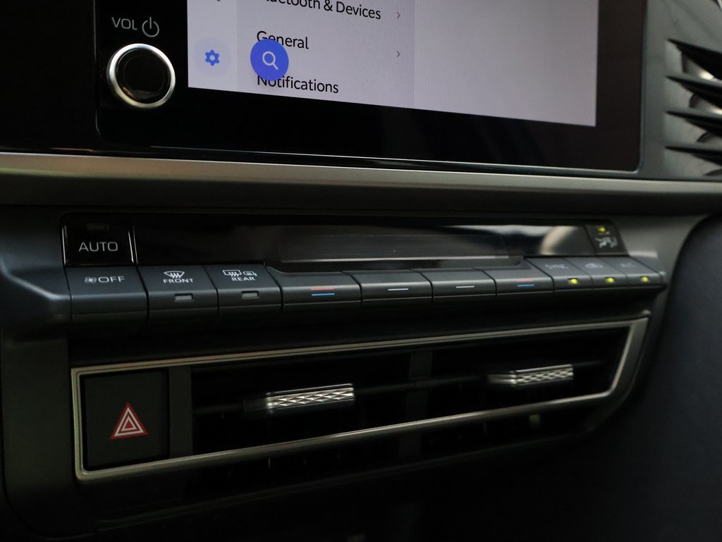 2025 Toyota Camry LE photo 35