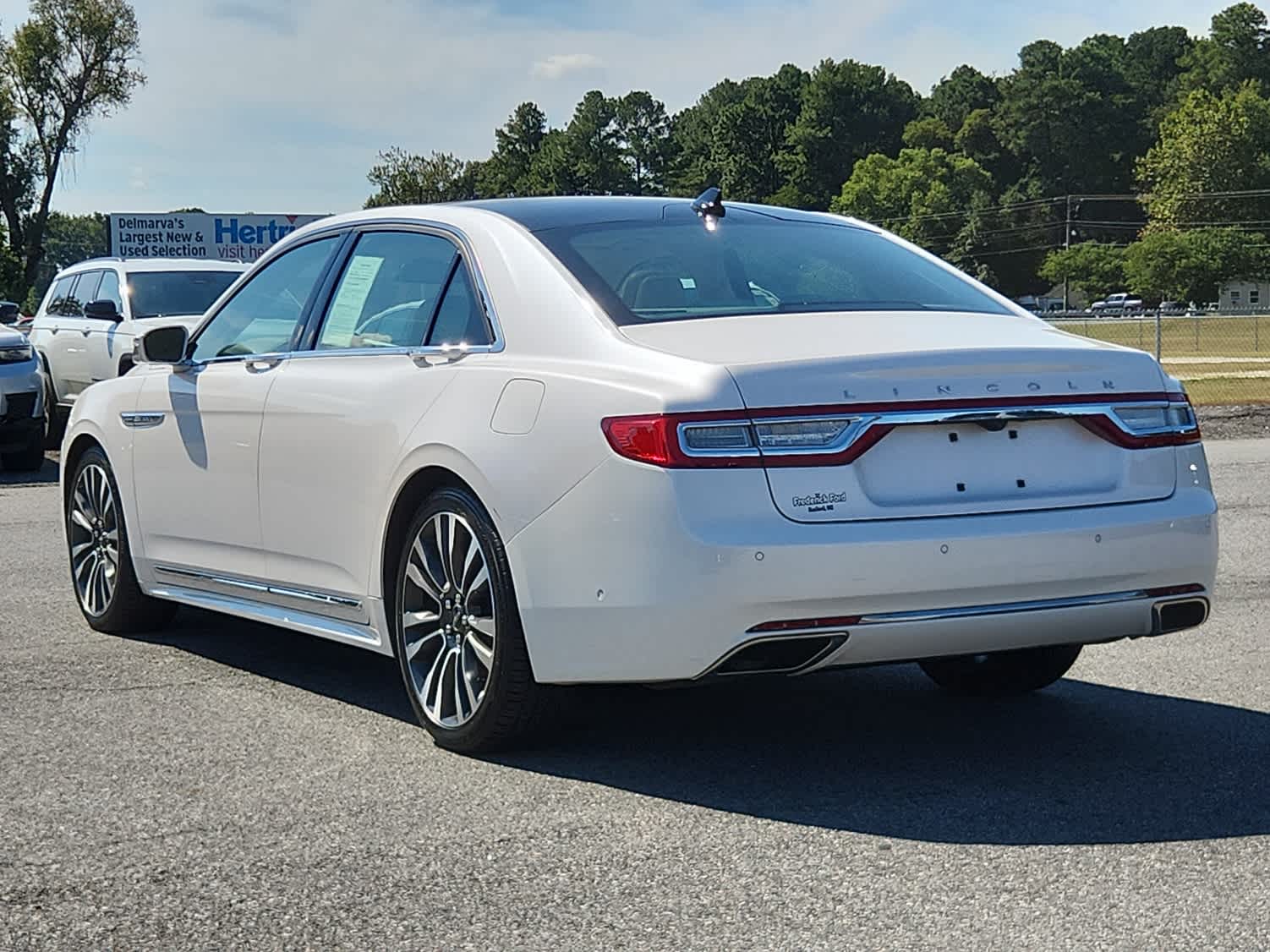 2019 Lincoln Continental Reserve photo 4