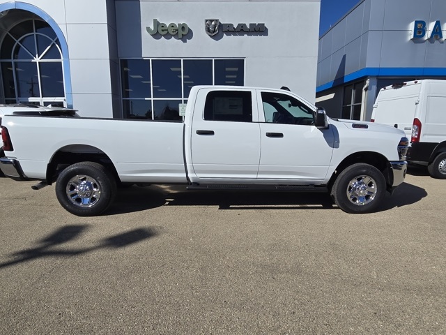 2026 Ram 2500 Tradesman photo 2