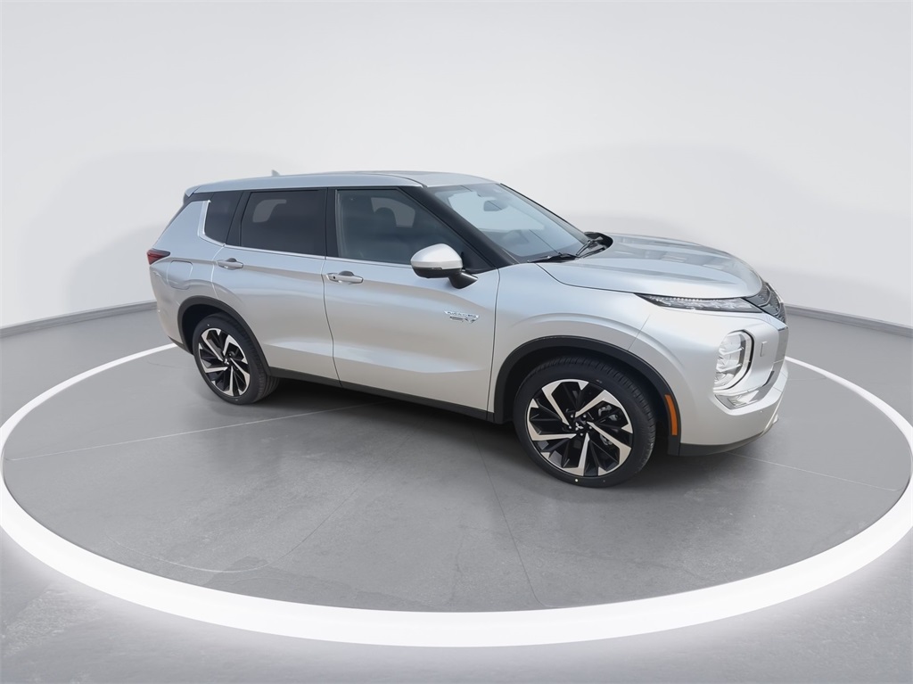2025 Mitsubishi Outlander PHEV SE photo 2