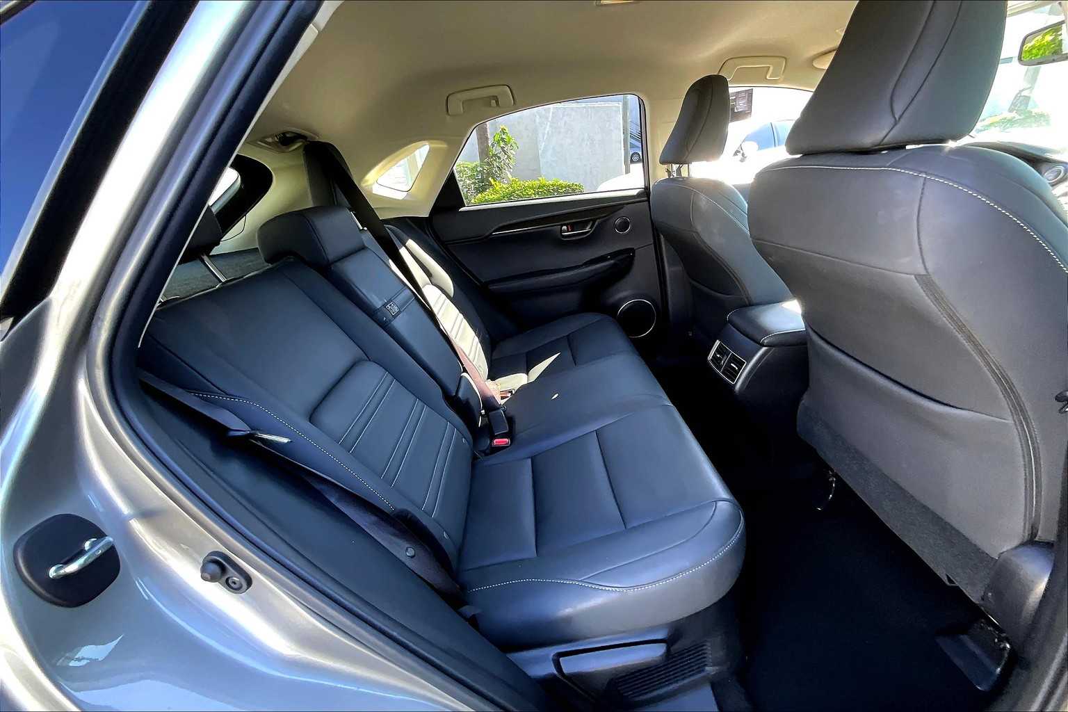 2020 Lexus NX 300 photo 19