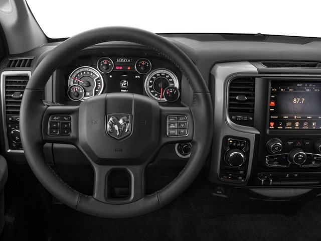 2017 Ram 1500 SLT photo 7