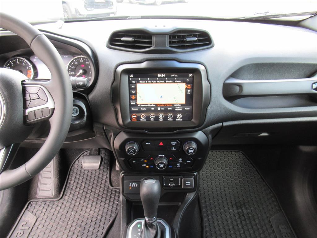 2023 Jeep Renegade Altitude photo 19