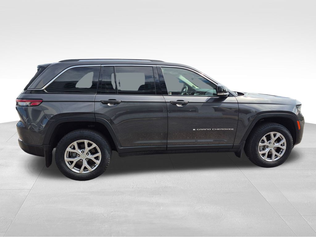 2022 Jeep Grand Cherokee Limited photo 7