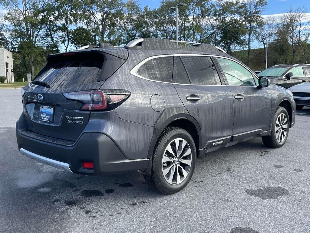 2025 Subaru Outback Touring XT photo 25