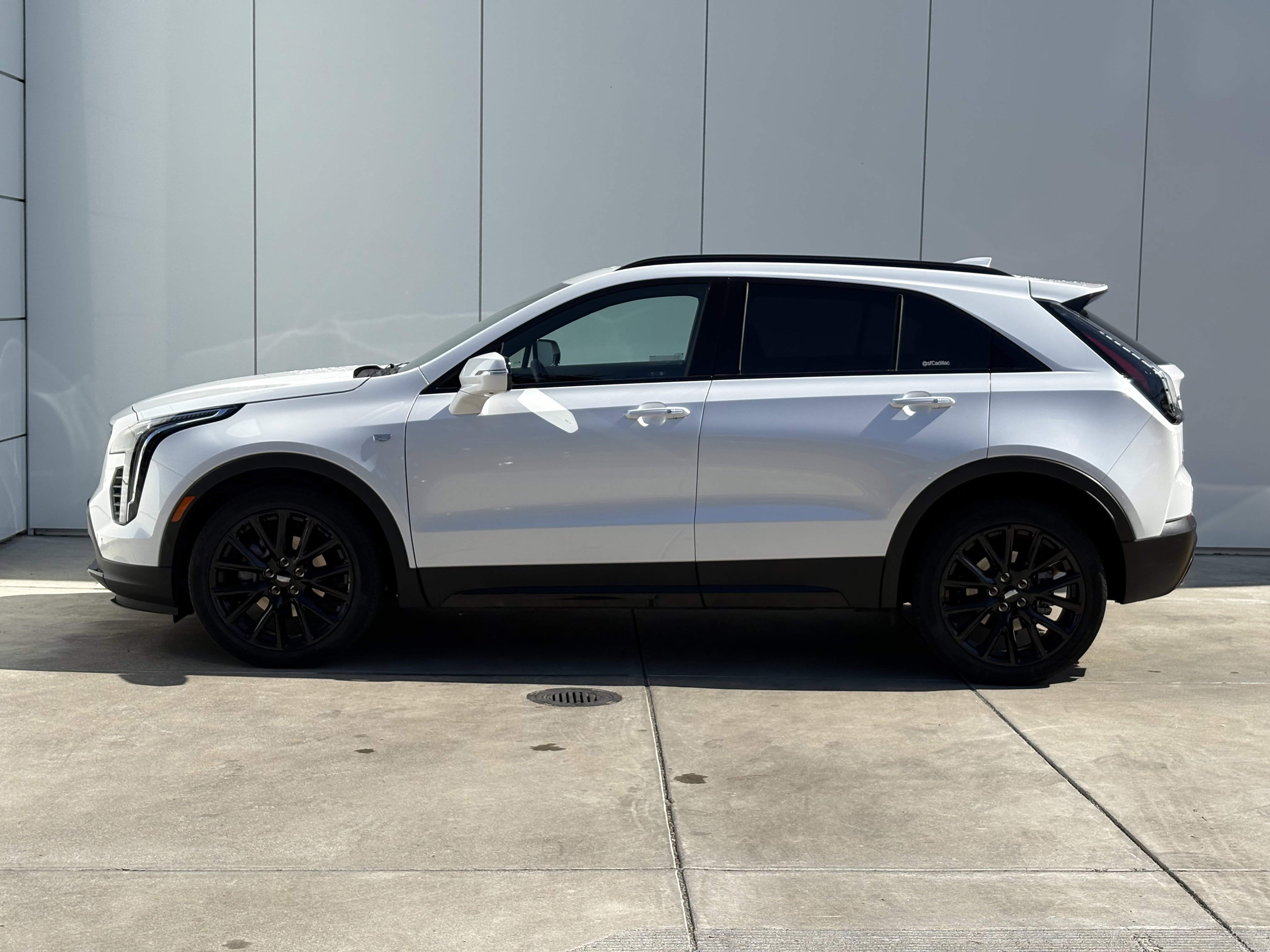2022 Cadillac XT4 Sport photo 4