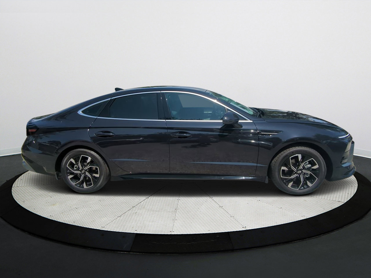 2024 Hyundai Sonata SEL photo 3