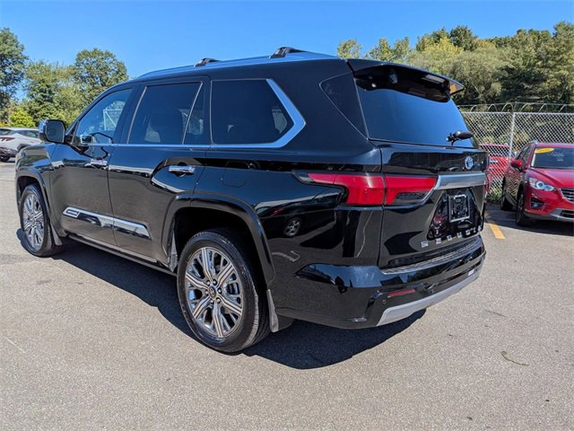2025 Toyota Sequoia SR5 photo 5