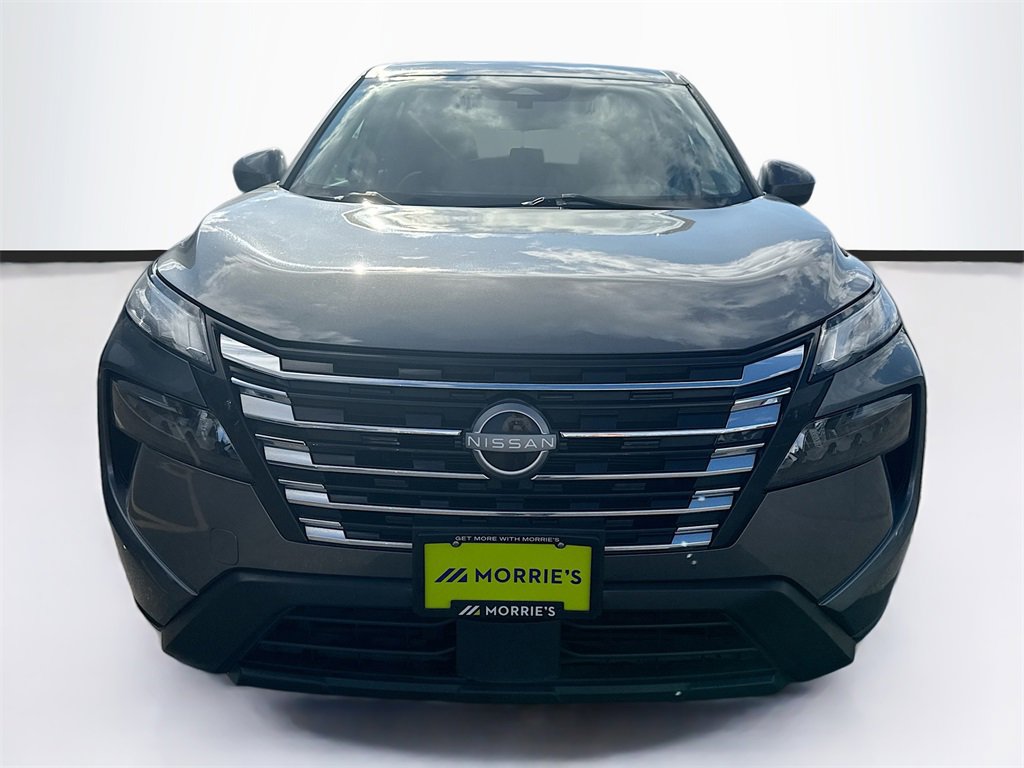 2024 Nissan Rogue SV photo 2