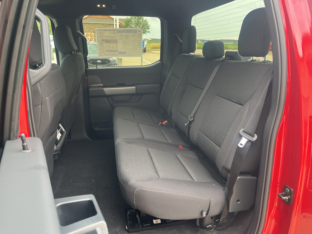 2025 Ford F-150 XLT photo 35