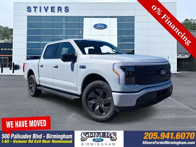 2025 Ford F-150 Lightning Flash's photo
