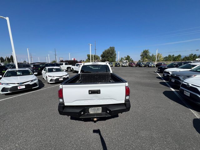 2018 Toyota Tacoma SR5 photo 4