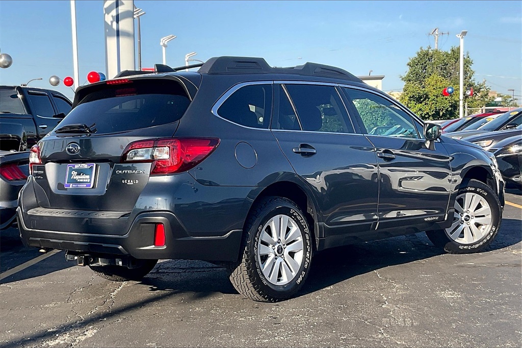 2019 SUBARU OUTBACK - Image 11
