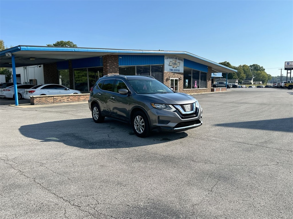 2017 Nissan Rogue SV photo 20