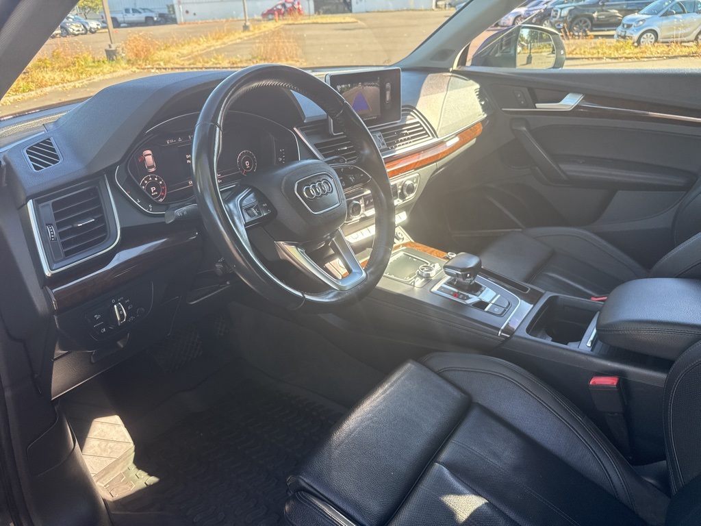 2019 Audi Q5 2.0T Premium Plus photo 13