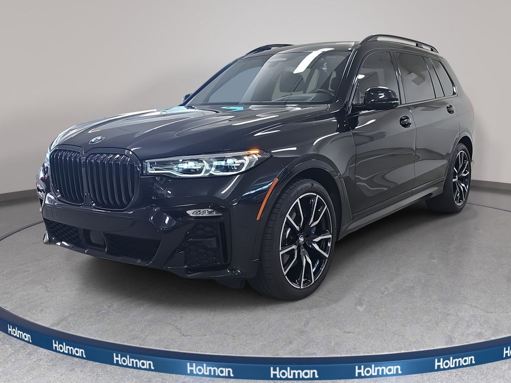 2022 BMW X7 40i's photo
