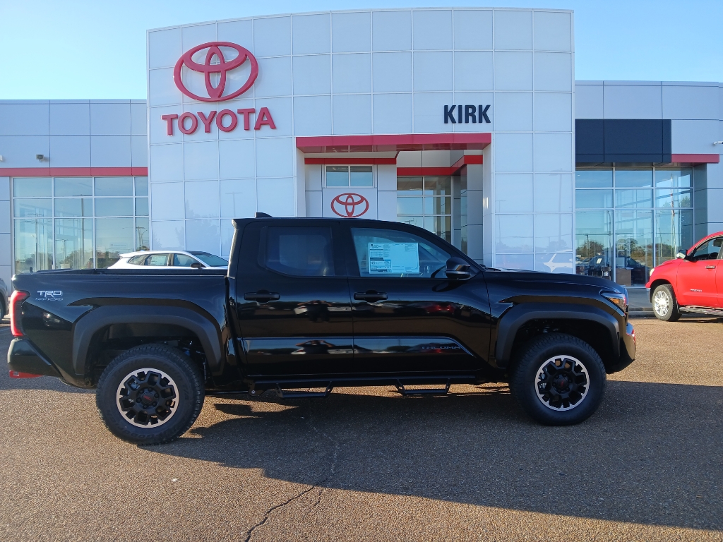2025 Toyota Tacoma TRD Off Road's photo