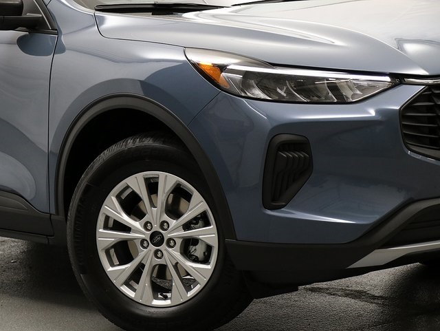 2026 Ford Escape Active photo 2