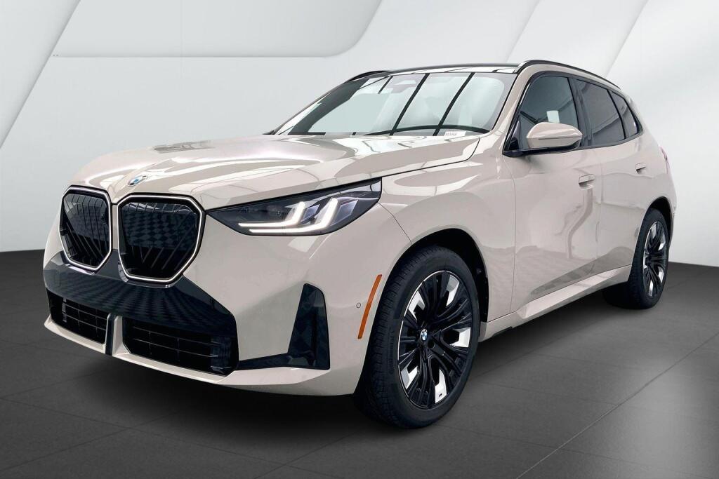 2025 BMW X3 30's photo
